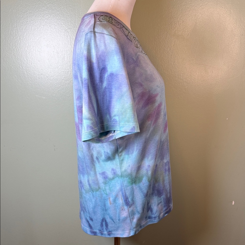 Women's Tie-Dye T-Shirt - Picture 5 of 8